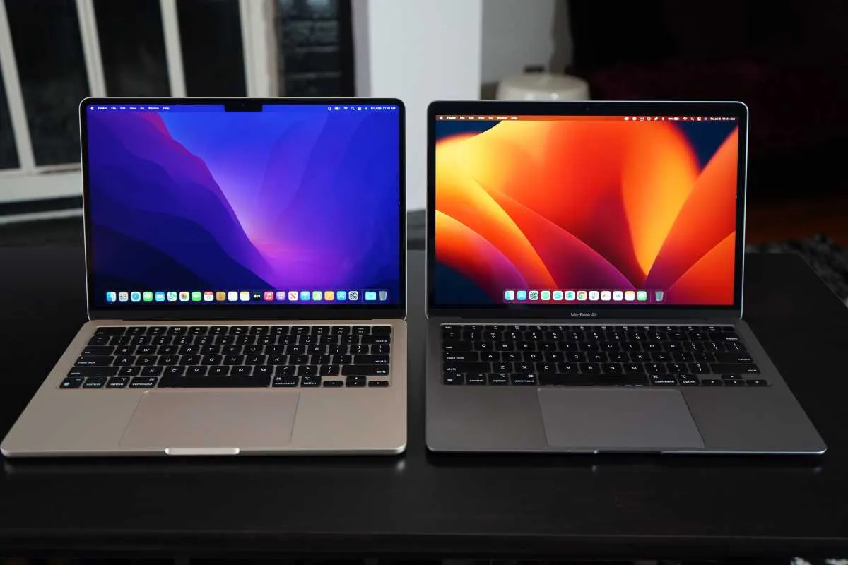 Apple MacBook Air vs. MacBook Pro Display comparison